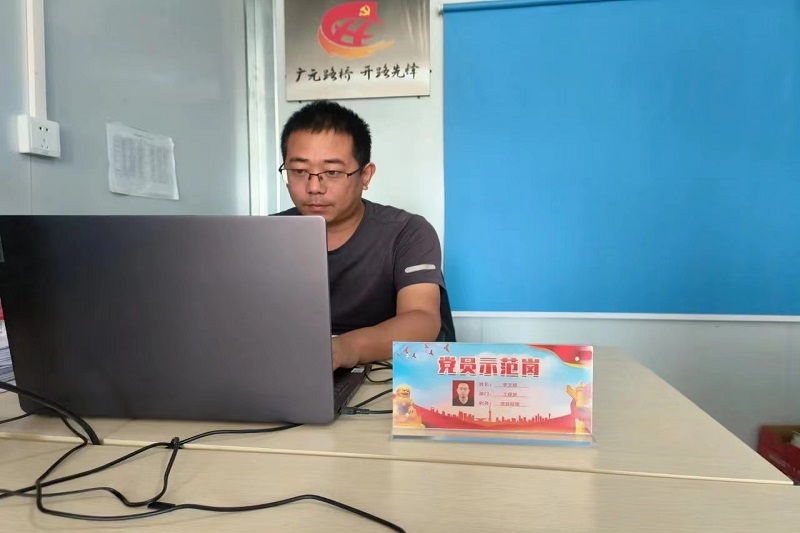 黨員示范崗┃亮身份樹(shù)標(biāo)桿，爭(zhēng)當(dāng)開(kāi)路先鋒