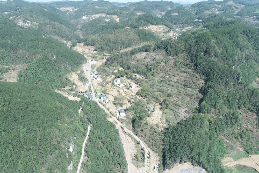 路愈寬，景愈明，可待漫慢行——朝天區(qū)曾家鎮(zhèn)（曾家場鎮(zhèn)至榮樂養(yǎng)生谷）段道路改建工程建設(shè)側(cè)記